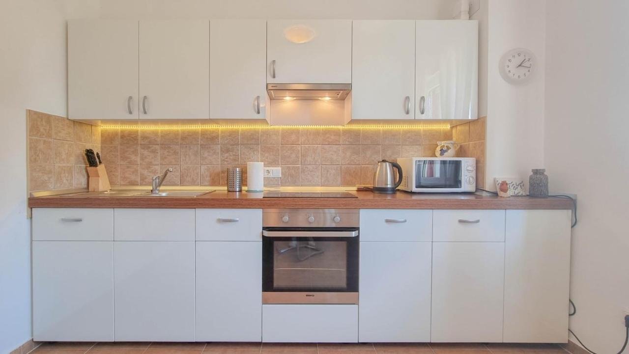 Lea Apartment Novigrad Istria Exterior foto