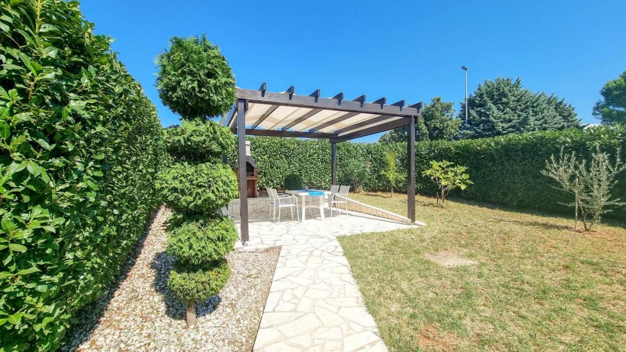 Lea Apartment Novigrad Istria Exterior foto