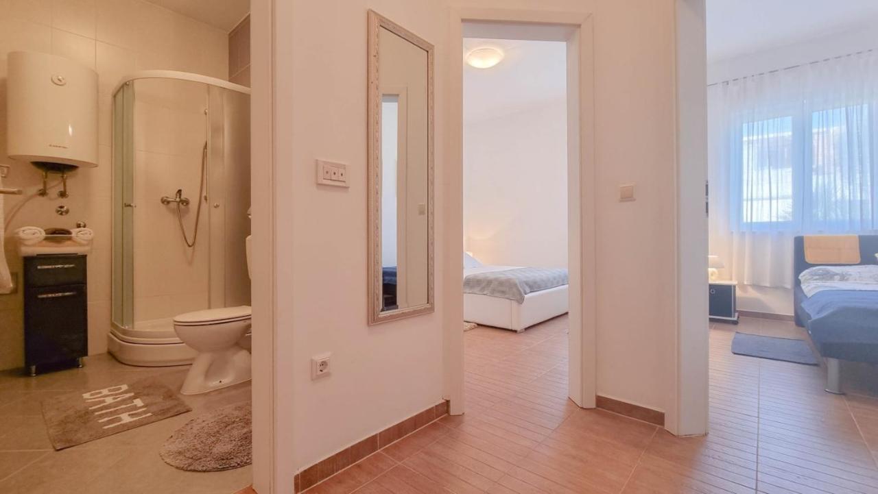 Lea Apartment Novigrad Istria Exterior foto