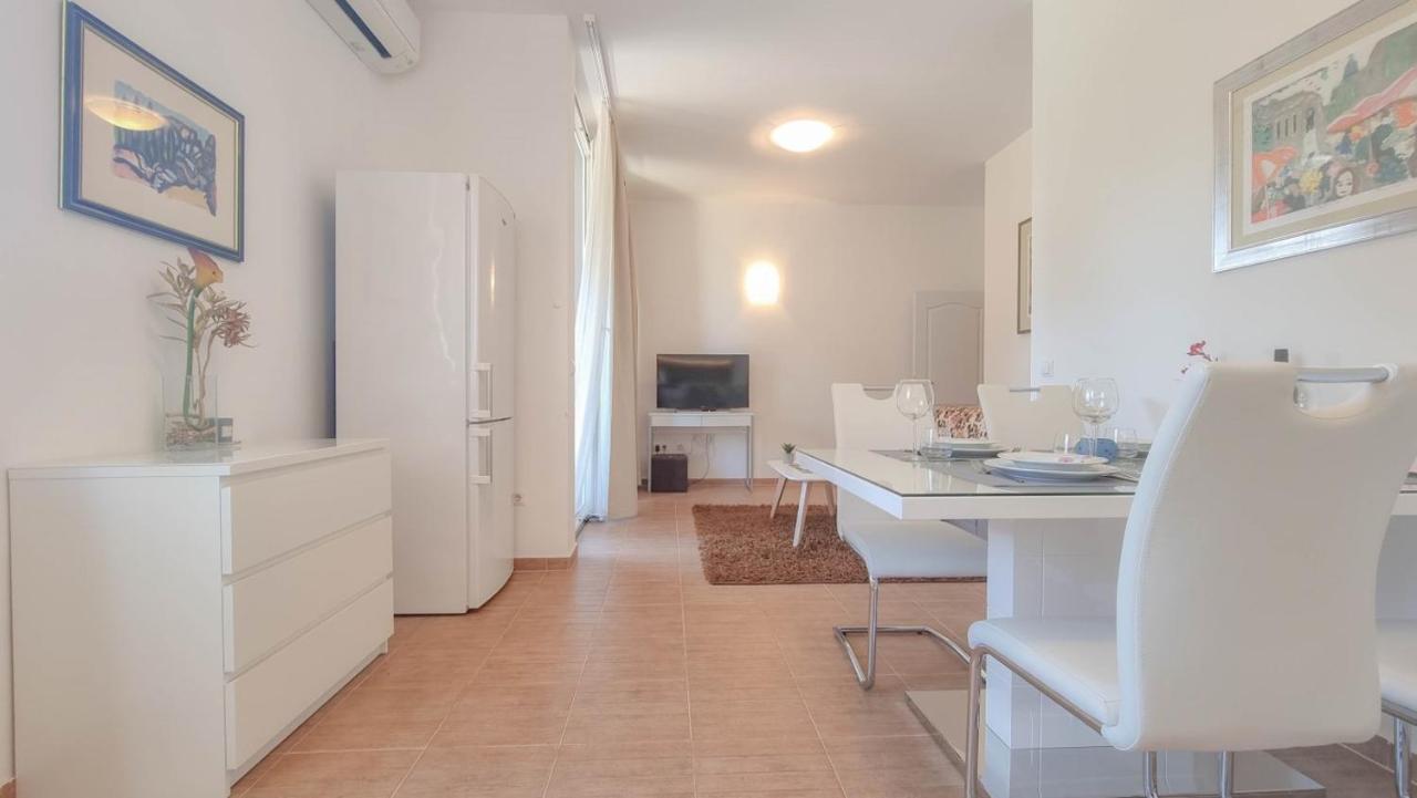 Lea Apartment Novigrad Istria Exterior foto