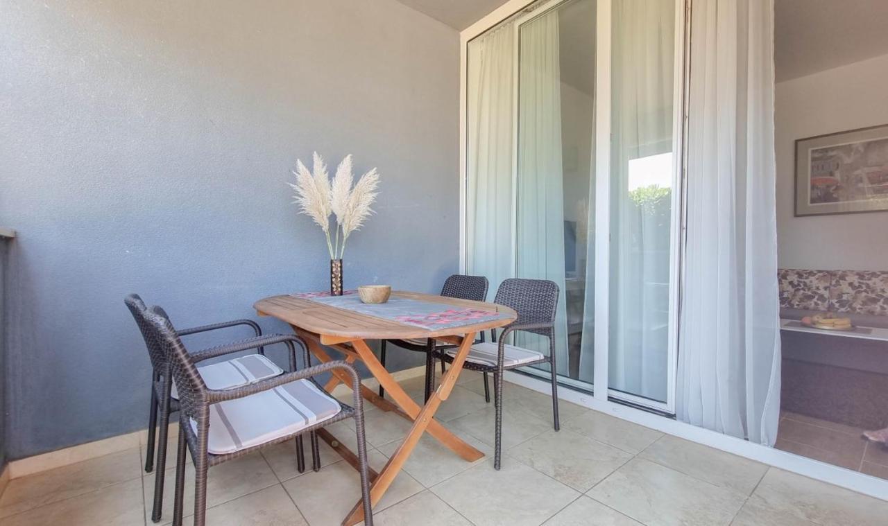 Lea Apartment Novigrad Istria Exterior foto