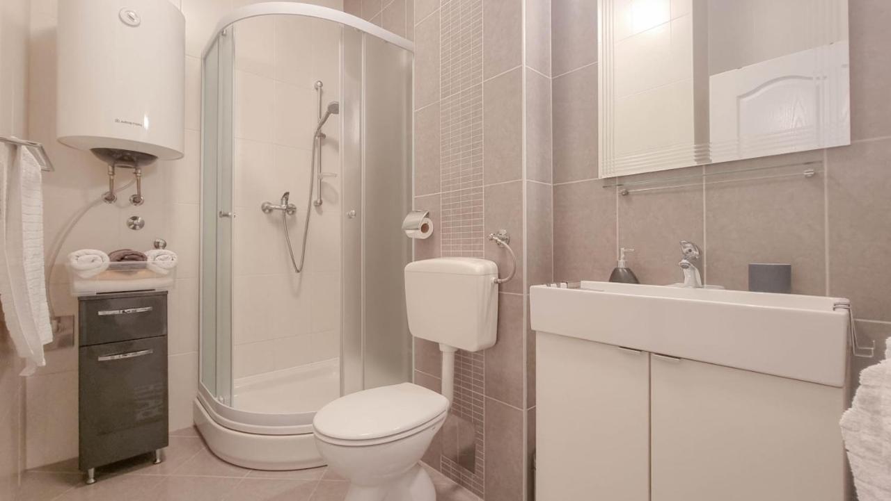 Lea Apartment Novigrad Istria Exterior foto
