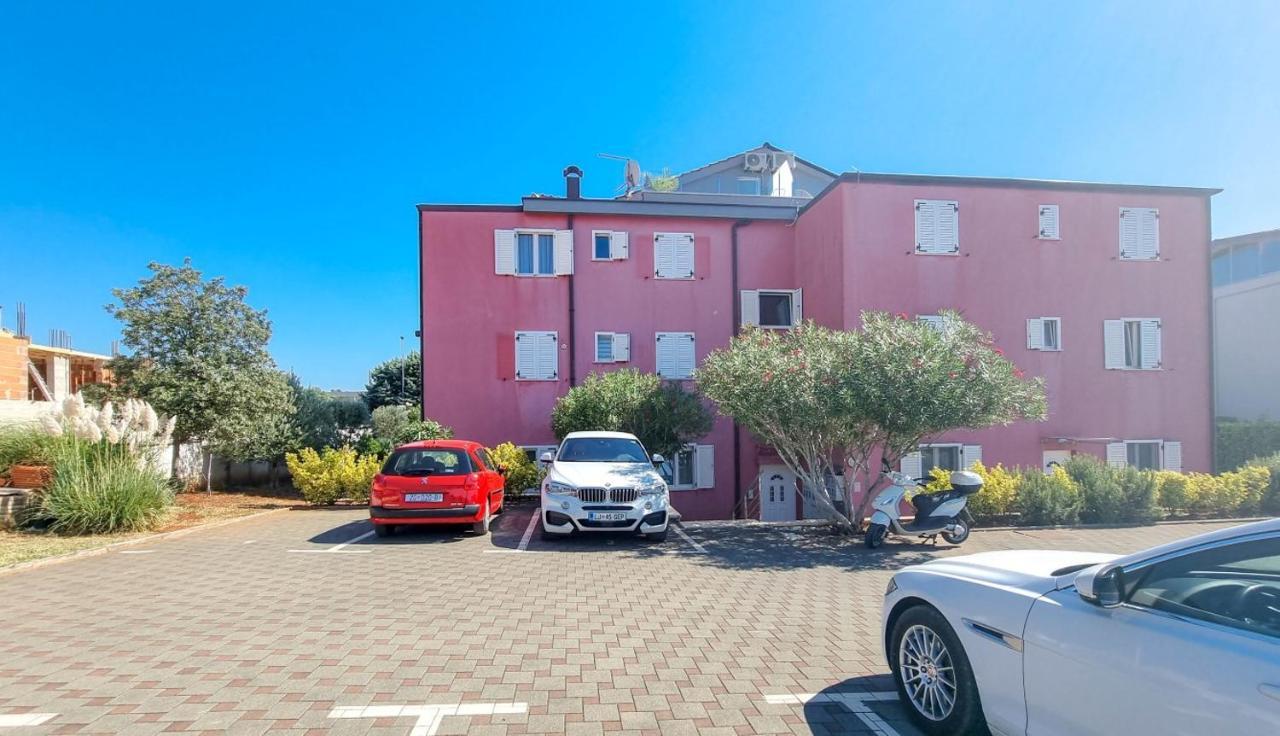 Lea Apartment Novigrad Istria Exterior foto